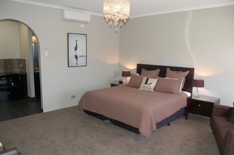 Federation Motel Resort - Corowa - Darwin Holiday 4