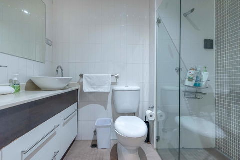 2 Bed House + Loft In Pyrmont - Darwin Holiday 15