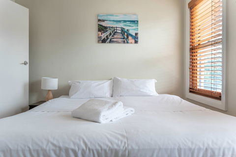 2 Bed House + Loft In Pyrmont - Darwin Holiday 13