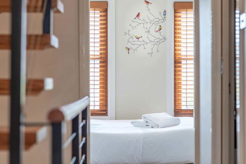 2 Bed House + Loft In Pyrmont - Darwin Holiday 12