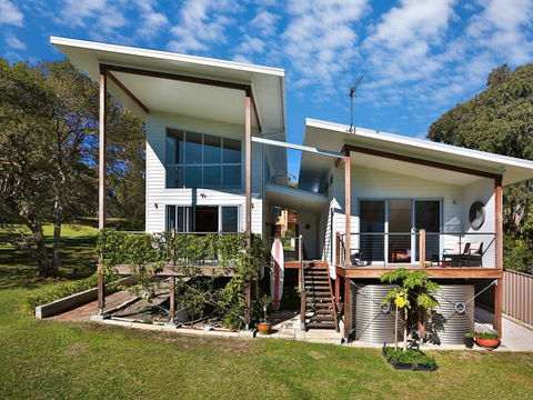 Drifted Away - Darwin Holiday 2