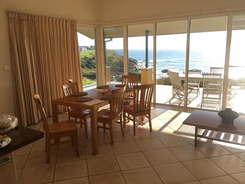 OceanScape Luxury Beachfront Villas - Darwin Holiday 19
