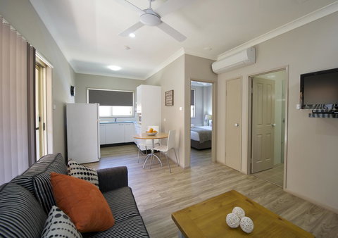 Marty's @ Little Beach - Darwin Holiday 17