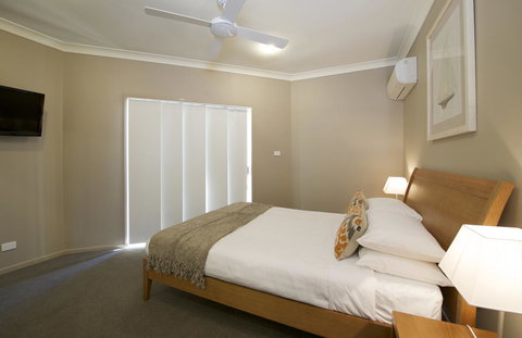 Marty's @ Little Beach - Darwin Holiday 8