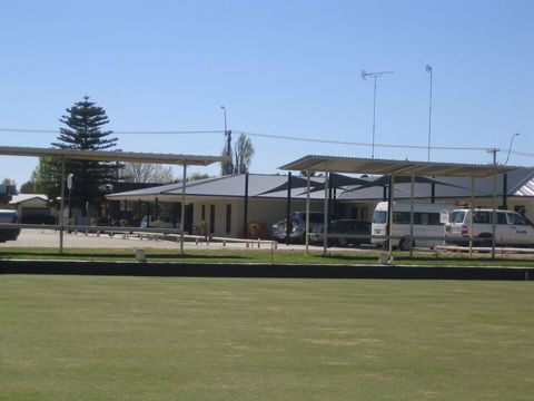 Balranald Club Motel - Darwin Holiday 15