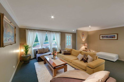 Mountainside B & B - Darwin Holiday 3