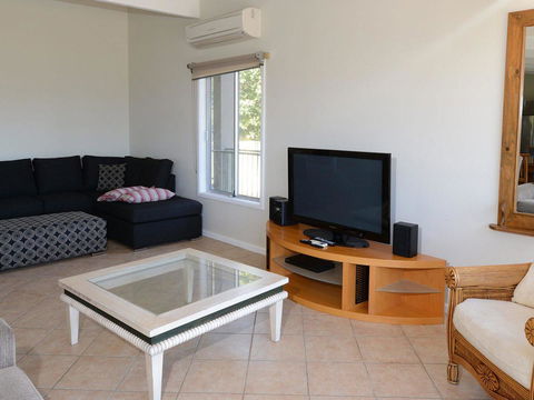 2 Cliff Road - Darwin Holiday 9