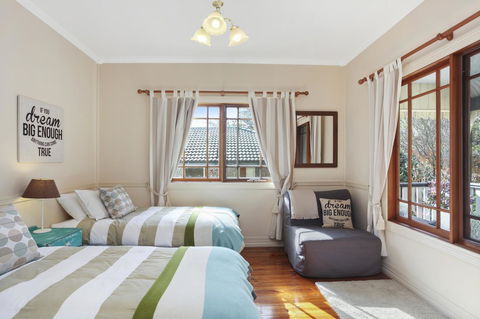 Allegra Cottage Of Leura - Darwin Holiday 6