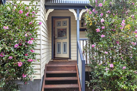 Allegra Cottage Of Leura - Darwin Holiday 9