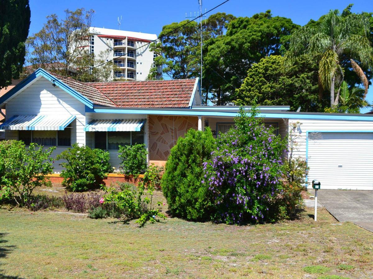 Stroud NSW Darwin Holiday