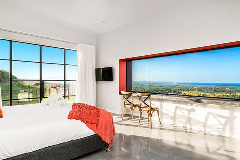 Sundays At Byron - Darwin Holiday 12