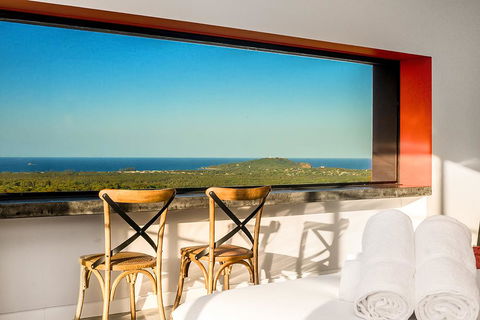 Sundays At Byron - Darwin Holiday 4