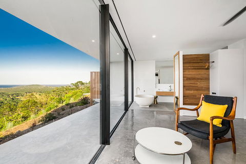 Sundays At Byron - Darwin Holiday 20