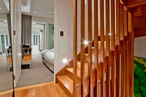 3 Storey Home Close Walk To Fox Studios SCG & City - Darwin Holiday 2