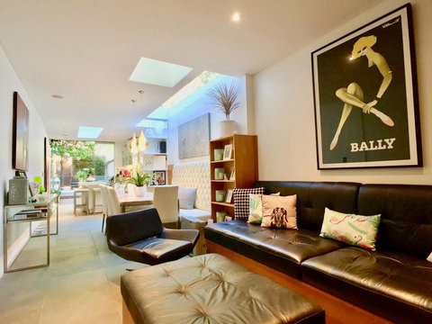 3 Storey Home Close Walk To Fox Studios SCG & City - Darwin Holiday 12