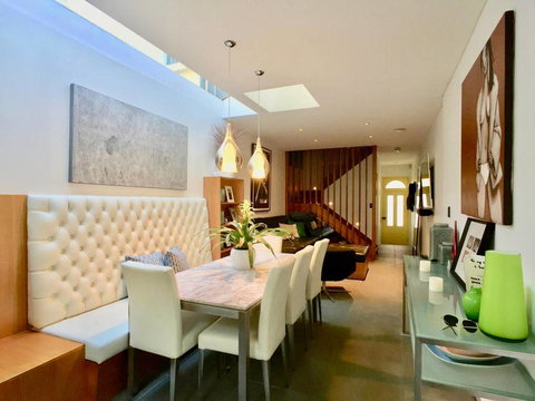 3 Storey Home Close Walk To Fox Studios SCG & City - Darwin Holiday 26