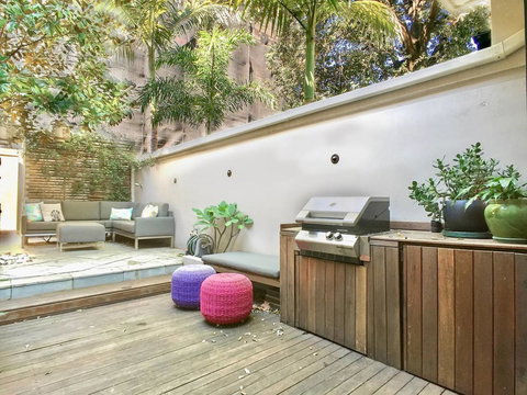 3 Storey Home Close Walk To Fox Studios SCG & City - Darwin Holiday 18