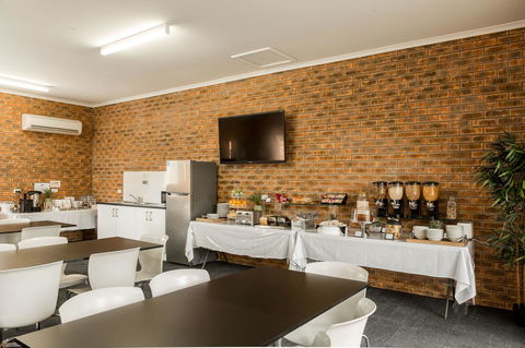 Hume Country Motor Inn - Darwin Holiday 1
