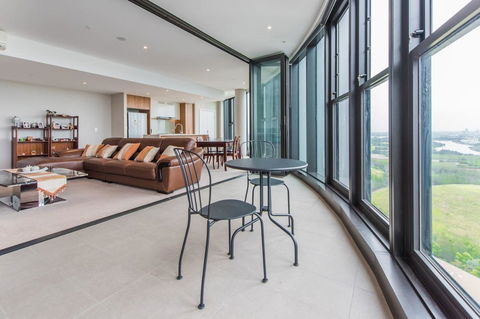 180Â° Water View Three Bedroom (wooden Furniture) - Darwin Holiday 7