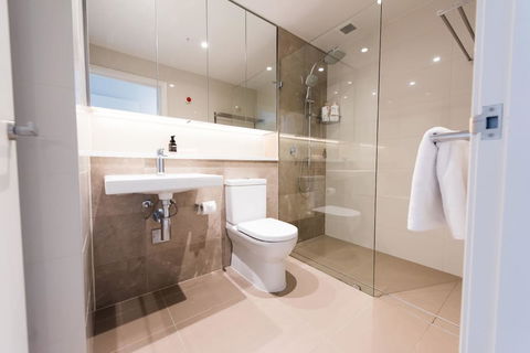 180Â° Water View Three Bedroom (wooden Furniture) - Darwin Holiday 27