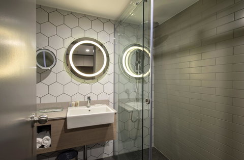 Crowne Plaza Alice Springs Lasseters, An IHG Hotel - Darwin Holiday 29