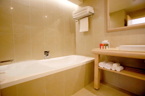 Crowne Plaza Alice Springs Lasseters, An IHG Hotel - Darwin Holiday 30