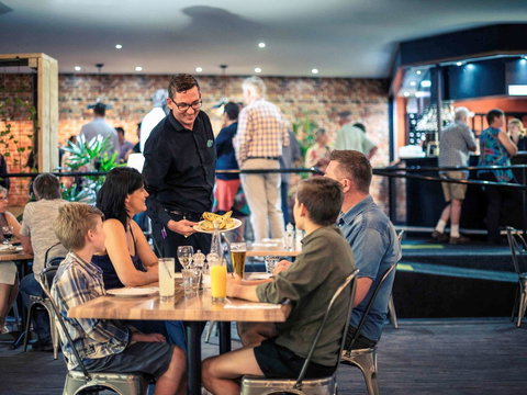 Mercure Kakadu Crocodile - Darwin Holiday 37