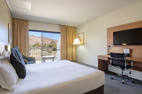 DoubleTree By Hilton Alice Springs - Darwin Holiday 9