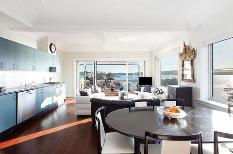 Art Deco Apartment With Breathtaking Water Views - Darwin Holiday 0