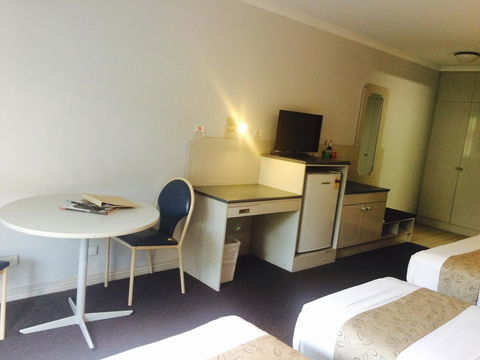 Stay At Alice Springs Hotel - Darwin Holiday 24