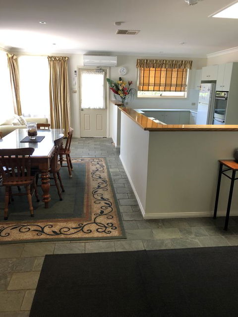 Beaches Serviced Apartments - Darwin Holiday 5