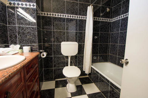 Elkira Court Motel - Darwin Holiday 15