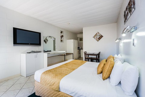 Elkira Court Motel - Darwin Holiday 8