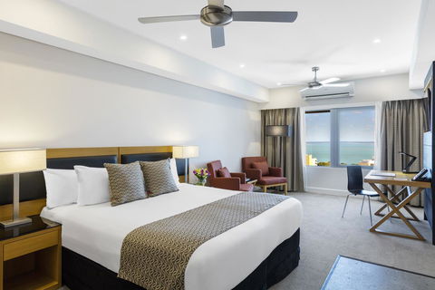 Oaks Darwin Elan Hotel - Darwin Holiday 1