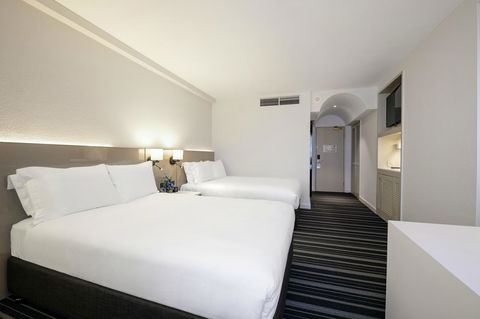 DoubleTree By Hilton Esplanade Darwin - Darwin Holiday 17