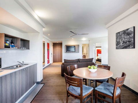 Novotel Darwin CBD - Darwin Holiday 30