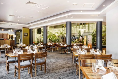 Novotel Darwin CBD - Darwin Holiday 17