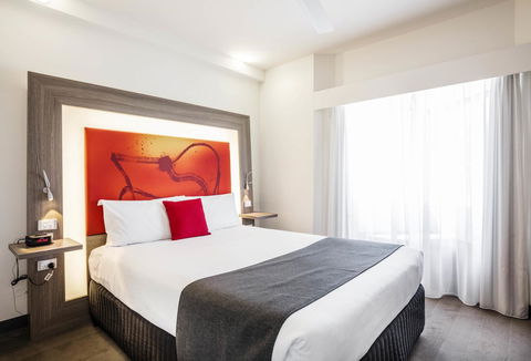 Novotel Darwin CBD - Darwin Holiday 5