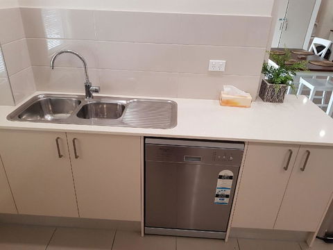 Darwin-Ocean Views, Tropical Getaway, Pool & Aircon - Darwin Holiday 12