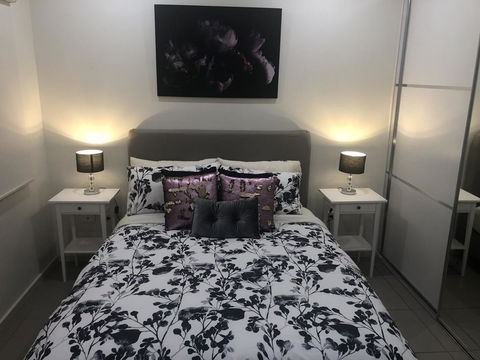 Darwin-Ocean Views, Tropical Getaway, Pool & Aircon - Darwin Holiday 2