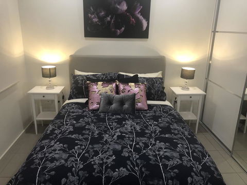 Darwin-Ocean Views, Tropical Getaway, Pool & Aircon - Darwin Holiday 1