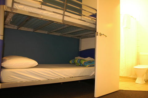 Melaleuca On Mitchell - Darwin YHA - Darwin Holiday 38