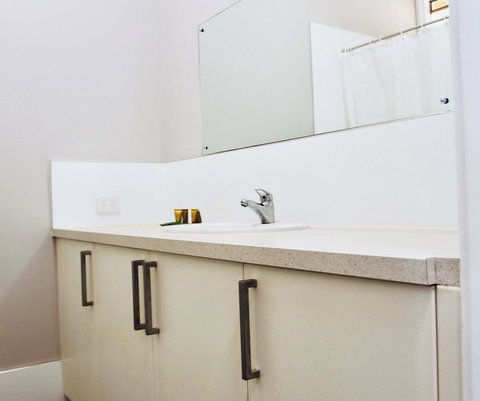 Erldunda Desert Oaks Resort - Darwin Holiday 11