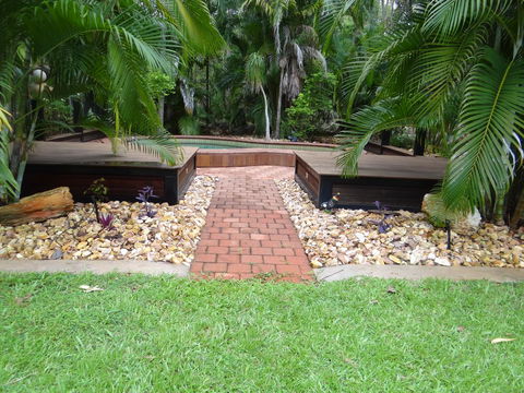 DARWIN'S SHADY ACRES RETREAT - Darwin Holiday 10