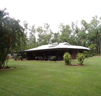 DARWIN'S SHADY ACRES RETREAT - Darwin Holiday