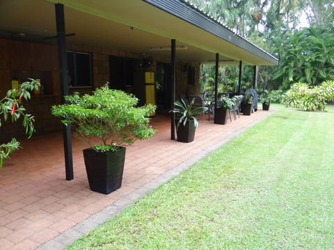 DARWIN'S SHADY ACRES RETREAT - Darwin Holiday 7