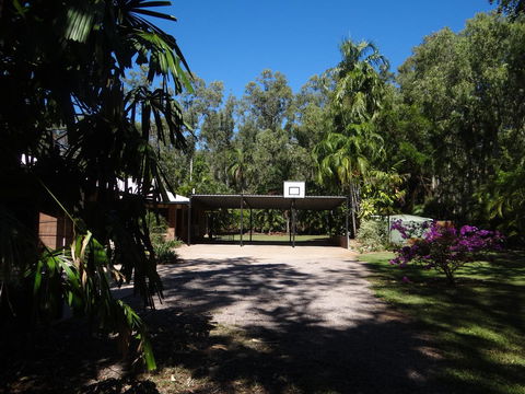 DARWIN'S SHADY ACRES RETREAT - Darwin Holiday 4