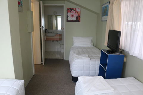 Golden Sands Motor Inn - Darwin Holiday 22