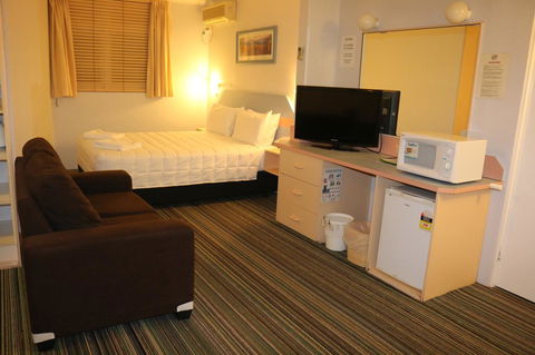 Golden Sands Motor Inn - Darwin Holiday 21