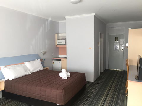 Golden Sands Motor Inn - Darwin Holiday 8